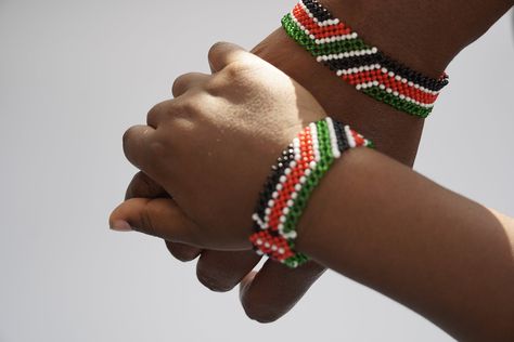 Art Work For Walls, Beaded Bracelets Clay, Bracelets Clay Beads, Bracelets Clay, Kenyan Flag, African Beaded Bracelets, Beaded Belts, Kenya Flag, Flag Bracelet