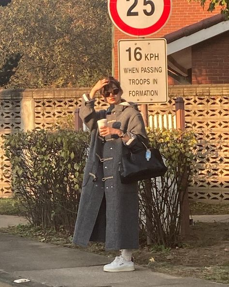 Duffle Coat Outfit, Duffle Coat Women, Plus Size Winter Outfits, Plus Size Winter, Coat Outfit, Duffle Coat, Winter Fits, Coat Outfits, 가을 패션