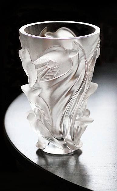 Rene Lalique Swifts vase Lalique Vase, Lalique Jewelry, Vase Cristal, Lalique Crystal, Diy Vase, Crystal Vase, Modern Vase, Gorgeous Glass, Art Glass Vase