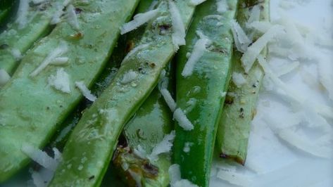 Grilled Romano Beans Recipe - Food.com Romano Beans, Purple Beans, Stove Top Grill, Yummy Veggies, Italian Cheese, Beans Recipe, Local Farmers Market, Garden Harvest, Fresh Pasta