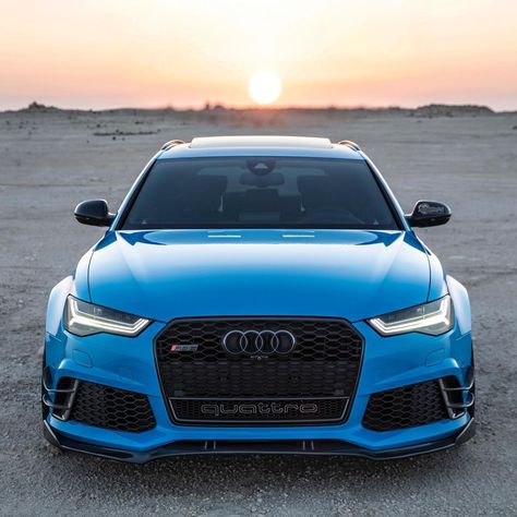 Auditography 📸 on Instagram: “Not many cars can beat the RS6 C7.5 Avant in the best looking front game. Riviera blue beast in the desert sunset. Car: 2017 @Audi RS6…” Audi Rs6 C7, Blue Audi, Blue Sports Car, Blue Cars, Year Wallpaper, Audi A6 Avant, Audi Rs5, Audi 100, Audi Rs3