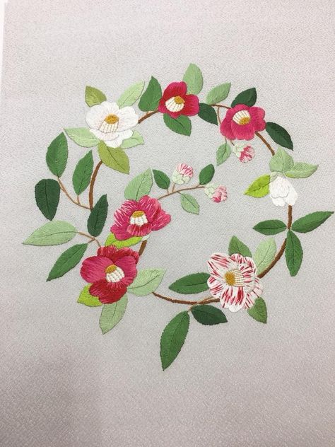 Embroider Idea, Camellia Watercolor, Japanese Embroidery Patterns, Embroider Ideas, Embroidery Kimono, Embroidery Store, Korean Painting, Chinese Embroidery, Embroidery Neck Designs