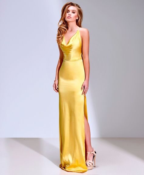 Gemeli Power Slip Dress Street Style, Yellow Silk Dress, Silk Yellow Dress, Party Dress Classy, Silk Evening Gown, Fab Dress, Long Formal Gowns, Yellow Satin, Dress Looks