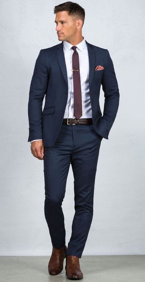 Blue Suit And Tie, Dandy Look, Men Suits Blue, Terno Slim Fit, Terno Slim, A Man In A Suit, Man In A Suit, Blue Suit Men, Designer Suits For Men