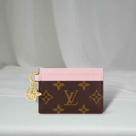 Louis Vuitton Charms Card Holder ——————————————————— 🛑SOLD CONDITION: Brand New INCLUDE: Fullset Details: • Rose Ballerine Pink • Monogram coated canvas and cowhide leather • Cowhide-leather lining • Gold-color hardware • 4 outside card slots • Large inside card slot • 2 metallic charms (not removable) ——————————————————— ❣️DM to purchase 🧾 Payment Plan Friendly ——————————————————— Disclaimer: @slgluxury is an independent seller/consignment. We are not affiliated with any brands mentio... Louis Vuitton Card Holder, My Style Bags, Xmas 2024, Pink Monogram, Luxury Wallet, Payment Plan, Card Holder Wallet, Christmas Wishlist, Christmas List