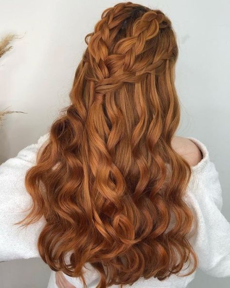 Quick Braided Half Updo Loose Side Bun, Side Braid Updo, Twisty Hairstyles, Half Bun Hairstyles, Braided Half Updo, Goddess Hair, Updo Braids, Braid Updo, Side Bun