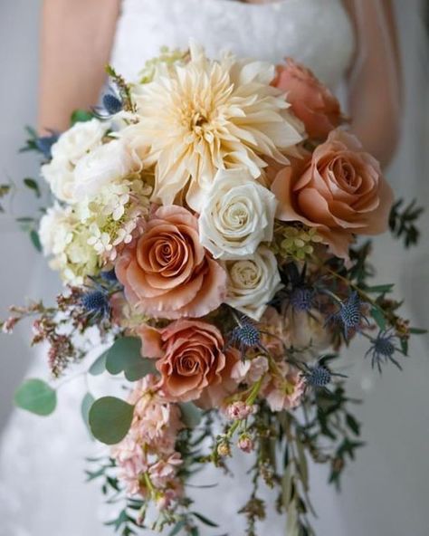 Desert Inspired Wedding Bouquet, Desert Rose Wedding Colors, Desert Wedding Bouquet, Pastel Desert, Bouquet Styles, Dream Flower, Canyon Wedding, Bridal Bouquet Spring, Spring Wedding Bouquets