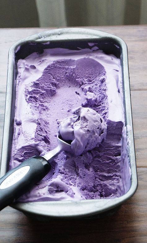 Ube Ice Cream Making it Creamy without a Machine Ube Chiffon Cake Recipe, Ube Cupcake Recipe, Lavender Honey Ice Cream, Ube Ice Cream, Ube Recipes, Honey Ice Cream, Lavender Ice Cream, Avocado Ice Cream, Chile Sauce