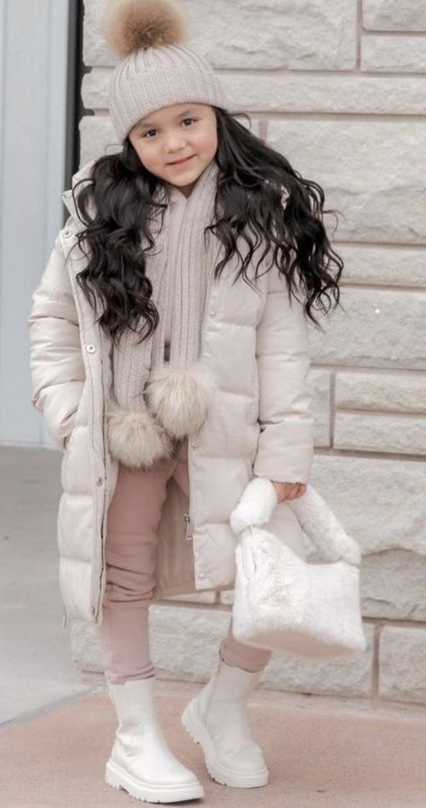 Winter Dressing Ideas, Kids Winter Fashion Girl, Girls Winter Outfits, Winter Dressing, Girls Winter Fashion, Kids Winter Outfits, Dressing Ideas, Zara Bag, Kids Winter Fashion