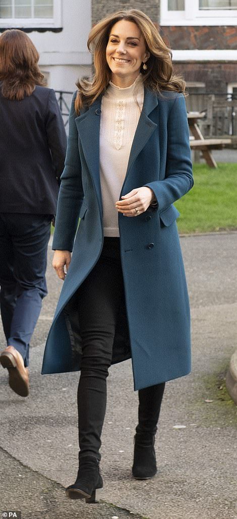 Kate Middleton Jeans, Kate Middleton Shoes, London January, Kate Middleton Style Outfits, Duchesse Kate, Düşes Kate, Looks Kate Middleton, Kate Middleton Hair, Kate Middleton Wedding