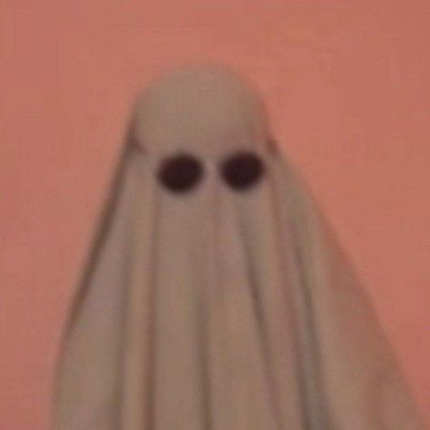 Jus a ghost pfp Ghost With Glasses, Glasses Pfp, Ghost Pfp, Pfp Drawing, Ghost Aesthetic, Aesthetic Image, Random Images, A Ghost, Profile Pics