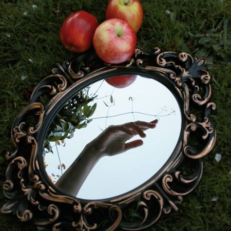 cottagecore but witchy on Instagram: “Mirror mirror on the wall... 🍎” Dark Fairytale Aesthetic, Queen Alicent, Small Wall Mirror, Snow White Queen, Witchy Cottagecore, Fairytale Aesthetic, Dark Fairytale, Handmade Mirrors, Mirror Mirror On The Wall