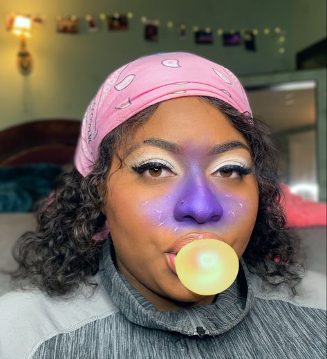 Violet Beauregarde Makeup, Violet Charlie And The Chocolate Factory, Violet Beauregarde, Charlie Chocolate Factory, Makeup Cosplay, School Costume, Halloween Costumes For Teens Girls, Charlie And The Chocolate Factory, Halloween Costume Outfits