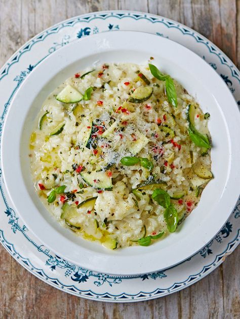 Oozy Courgette Risotto | Jamie Oliver Jamie Oliver Vegetarian, Zucchini Risotto, Fresh Basil Recipes, Box Recipes, Risotto Recipe, Jamie Oliver Recipes, Low Fodmap Recipes, Risotto Recipes, Fodmap Recipes