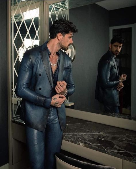 Handsome Italian Men, Michele Morrone, Italian Men, Fashion Suits For Men, Leather Jeans, The Perfect Guy, Hottest Guy Ever, Men Fits, 가을 패션