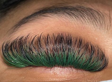 Color Eyelash Extensions, Color Eyelashes, Colored Lashes, Green Preppy, Desert Aesthetic, Eyelashes Extensions, Perfect Eyelashes, Editorial Makeup, Lash Extensions