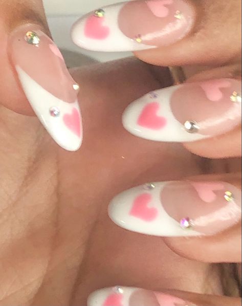 Nail Designs Almonds, Claw Nails, Pretty Gel Nails, Really Cute Nails, Almond Acrylic Nails, Soft Nails, Kawaii Nails, Nails Desing, Heart Nails