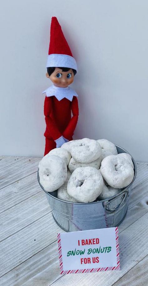 Elf On The Shelf Snow, Donuts Ideas, Easy Food Ideas, Elf Classroom, Elf On The Shelf Idea, Elf Ideas Easy, Elf Shelf, Powdered Donuts, Elf Door