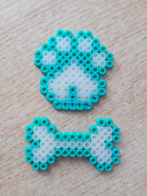 Melty Bead Designs, Bichon Havanais, Hamma Beads Ideas, Easy Perler Bead Patterns, Pokemon Perler Beads, Seed Bead Crafts, Easy Perler Beads Ideas, Fuse Bead Patterns, Pony Bead Patterns