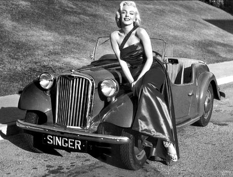 Old Hollywood Photoshoot, Hollywood Photoshoot, Old Hollywood, Marilyn Monroe, A Car, Hollywood, Cars