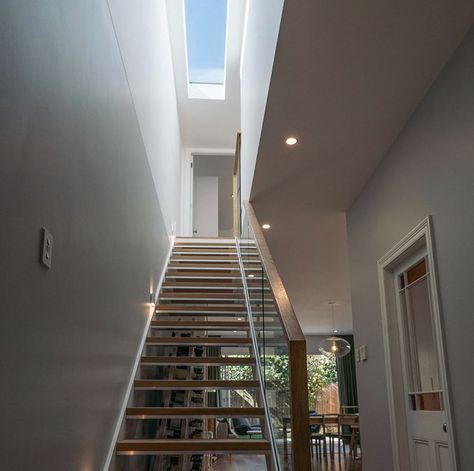 Skylight Above Staircase, Skylight Over Staircase, Staircase Skylight Design, Staircase With Skylight, Skylight Above Stairs, Skylight Stairwell, Skylight Staircase, Skylight Stairs, Staircase Skylight