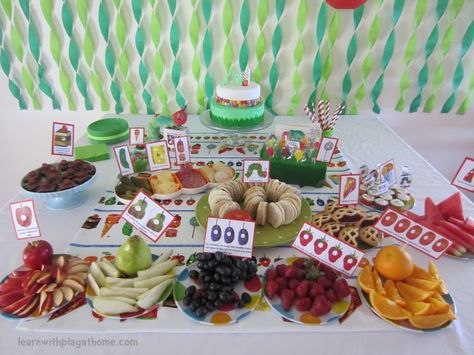 Hungry Caterpillar Food, Very Hungry Caterpillar Party, Hungry Caterpillar Activities, Caterpillar Party, Hungry Caterpillar Party, Hungry Caterpillar Birthday, Boys 1st Birthday Party Ideas, First Birthday Party Themes, The Very Hungry Caterpillar