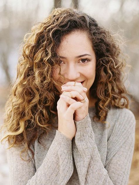 Curly Balayage, Deep Side Part, Permed Hairstyles, Long Wavy Hair, Trending Hairstyles, Side Part, Long Curly Hair, Curly Girl, Blonde Balayage