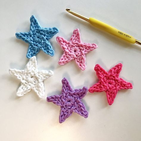 Crochet Star Patterns, Crochet Mittens Free Pattern, Star Crochet, Crochet Star, Crochet Classes, Crochet Xmas, Crochet Mittens, Crochet Stars, Book Markers