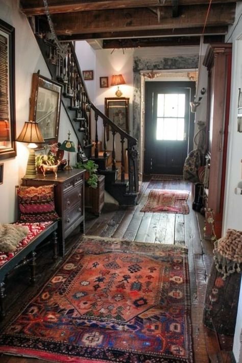 Witch Cottage Interior, Cottage Exteriors, Cottage Interior, Lovely Home, Dream Room Inspiration, Cottage Living, Entry Way, Dream House Interior, House Room