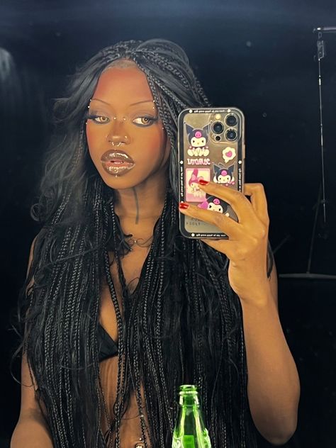 Goth Hairstyles Black Women, Alt Black Woman Aesthetic, Alt Hairstyles Black Women, Black Punk Hairstyles, Gothic Braids, Alt Box Braids, Emo Braids, Black Goth Hair, Afro Goth Aesthetic