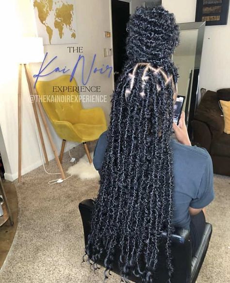 Bohemian Distressed Locs: How to, type of hair used & maintenance Hair Secrets, Faux Locs Hairstyles, 80s Hair, Afrikaanse Mode, Braids Hairstyles Pictures, Goddess Locs, Girls Hairstyles Braids, Girls Braids, Hair Laid