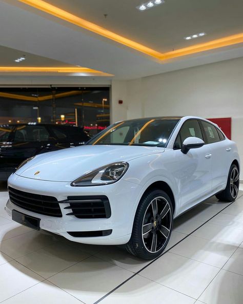 My Dream Car Porsche, Porsche Cayenne Aesthetic, White Porsche Cayenne, Porsche Jeep, Porsche 2020, Porche Car, Cayenne Porsche, Porsche Suv, Porsche Cayenne Gts