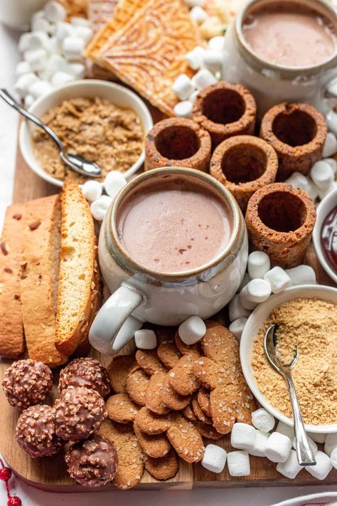 A hot chocolate bar is the perfect addition to any holiday party! These hot chocolate bar ideas will give you all the inspiration you need to put together a beautiful hot cocoa board for Christmas. Hot Chocolate Bar For Wedding, Hot Cocoa Board, Chocolate Bar Ideas, Cocoa Board, Hot Chocolate Bar Ideas, Bar For Wedding, Christmas Hot Chocolate Bar, Chocolate Cream Pie Recipe, Mountain Trip