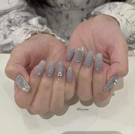 Douyin Grey Nails, Gray Korean Nails, Chinese Nails, Nails Grey, Korean Nails, Gray Nails, Nails Inspo, Swag Nails, Nails Inspiration