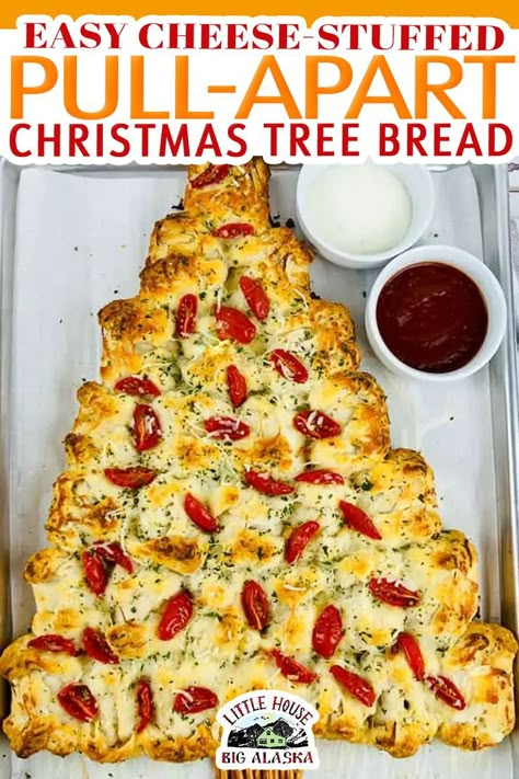 Christmas Tree Cheese Bombshell, Cheesy Christmas Tree Bread, Tree Pull Apart Bread, Christmas Tree Pull Apart, Christmas Tree Pull Apart Bread, Biscuits Cheese, Alaskan Food, Tree Bread, Cheesy Rolls