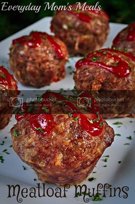 Individual Meatloaf, Meatloaf Muffins Recipe, Beef Meatloaf, Meatloaf Muffins, Classic Meatloaf Recipe, Meat Recipes For Dinner, Best Meatloaf, Muffin Tin Recipes, Meat Appetizers