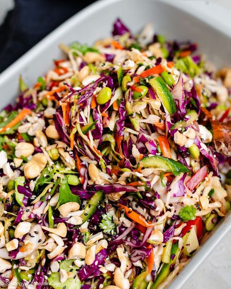 Are you craving a delicious and refreshing salad more than just lettuce and a dressing? You need to try this Asian Crunch salad with sesame ginger dressing. It is packed with flavors and textures. It is vibrant, light and satisfying at the same time. You can add your favorite protein on top and enjoy it as a healthy lunch or weeknight dinner. Asian Crunch Salad, Salad With Sesame Ginger Dressing, Panera Salad, Sesame Salad Dressing, Awesome Salads, Asian Salads, Asian Cabbage Salad, Asian Salad Dressing, Sesame Ginger Dressing