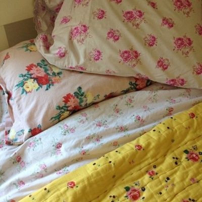 Milly Core, Megan Core, Granny Chic, Vintage Bed, Pink And Yellow, My New Room, Vintage Linens, Cottage Core, Cottage Style