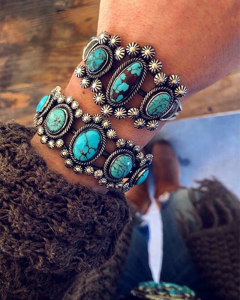 Happy Turquoise Tuesday!✨ Lover of a Turquoise with a fabulous intricate matrix. Brings character and makes each piece unique in its own.… Groovy Jewelry, Turquoise Jewelry Outfit, Turquoise Tuesday, Stones For Jewelry, Cowgirl Fashion, Jewelry Stones, Wholesale Silver Jewelry, Wristwatch Fashion, Boho Chic Jewelry