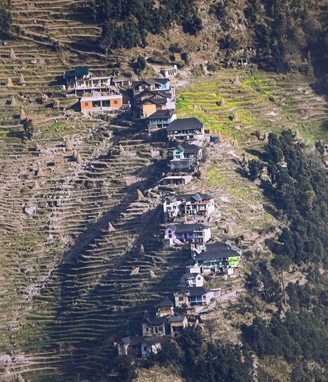 Daily Himachal on Instagram: “#Chamba #Himachal #Village #town #beautiful #mountains #beauty #travel #visit #himalayan #pictures #photography #photooftheday #trek…” Minecraft Survival, Pictures Photography, Himachal Pradesh, Travel Tourism, Beautiful Mountains, Incredible India, Himalayan, City Photo, The Incredibles