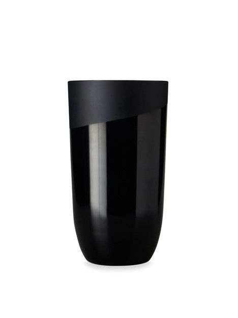 Absolute Black Medium Vase from Gilt I will convert your product idea into drawin Greek Vases, Black Gold Jewelry, Vase Crafts, Id Design, Keramik Design, Apartment Aesthetic, Wooden Vase, Material Textures, Green Vase