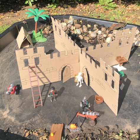 Recycled cardboard Castle – learn how to make this small world play castle. By Lottie Makes Castles Topic, Tuff Tray Ideas Toddlers, Castle Crafts, Cardboard Castle, Magic Theme, Cardboard Box Crafts, Nursery Activities, Tuff Tray, Invitation To Play