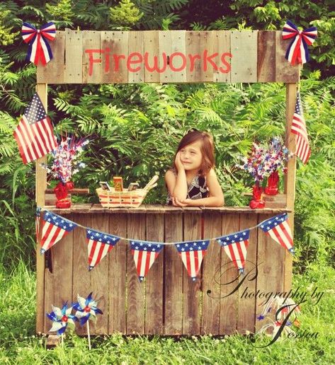 Fireworks stand 4th Of July Photo Shoot, Fireworks Stand, Photo Booth Stand, 4th Of July Pics, Firework Stands, 4th Of July Photography, Quilt Decor, 4th Of July Photos, Mini Photo Sessions