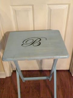 The Southern Super Mom: TV Tray Table Revamp Painted Tv Trays, Tv Tray Makeover, Wooden Tv Trays, Furniture Tv Stand, Refurbished Table, Swivel Tv Stand, Flip Ideas, Tv Tray Table, Tray Tables