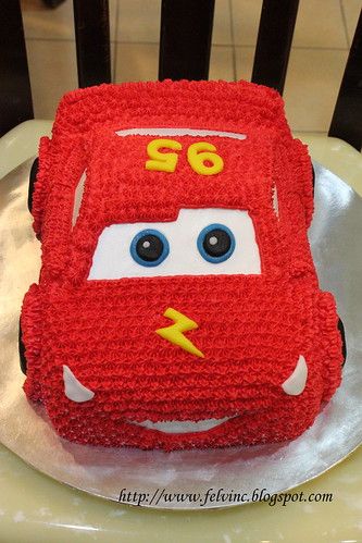 Car Shaped Cake, 2nd Birthday Cake Boy, Car Cakes For Boys, Lightning Mcqueen Birthday Cake, Cars Cake Design, Disney Cars Cake, Lightning Mcqueen Cake, Toddler Birthday Cakes, Cake Designs For Boy