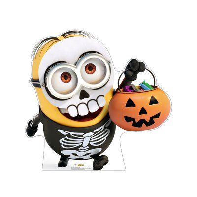 This is a cardboard cutout of Dave Trick or Treat from Minions holiday collection, he will make your Halloween festive. Lifesize cardboard cutouts are the perfect way to bring the magic of your favorite movies to life. Easy to set up, each cutout features a single-sided high quality print on cardboard with an easel on the back so it can stand on its own. Lifesize cardboard standups make great decor for parties, photo ops and events! Order yours today! Size is: 37" x 38"Sku #: 3597 | Advanced Gra Halloween Minions, Minions Clips, Minion Classroom, Minion Photos, Minion Halloween, Cardboard Standup, Life Size Cutouts, Halloween Sugar Cookies, Halloween Costumes For 3