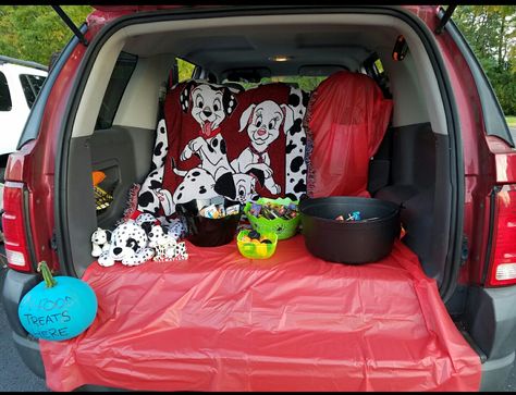 #101DalmatiansTrunkorTreat #CruellaDeVilleCostume Dalmation Trunk Or Treat, Cruella Deville Trunk Or Treat, Trunk Or Treat Dalmations, Cruella Deville Trunk Or Treat Ideas, 101 Dalmatian Trunk Or Treat, Cruella Trunk Or Treat, Trunk Or Treat 101 Dalmations, Dalmatian Trunk Or Treat, 101 Dalmatians Trunk Or Treat