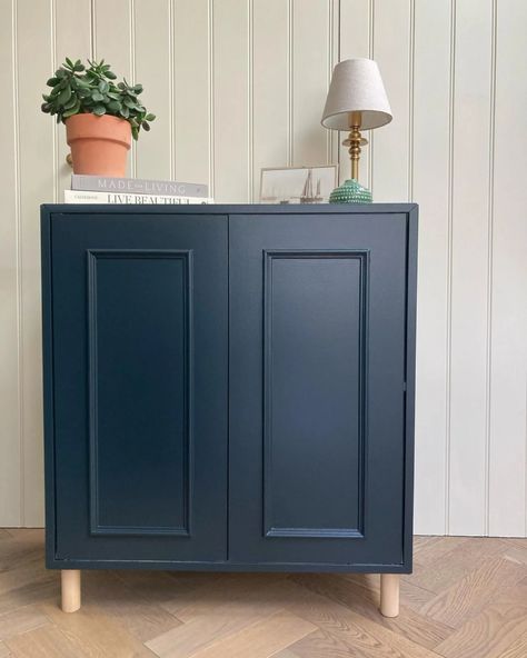 Eket Ikea, How To Decorate A Sideboard, Eket Cabinet, Credenza Styling, Ikea Eket, Ikea Storage Cabinets, Hack Ikea, Traditional Picture Frames, Rustic Tv Stand