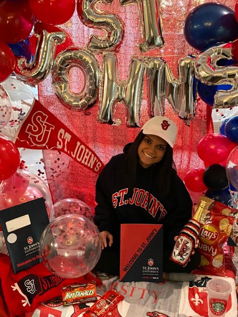 College Commitment Pictures, Bed Decorating College Acceptance, College Commitment Pictures Bed, St Johns University, Howard University Decision Day, St Johns University Queens, College Acceptance Bed Party, St John’s University, Dorm Necessities