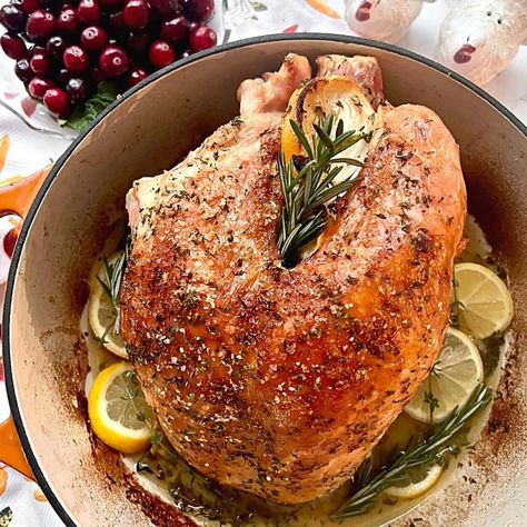 Dutch Oven Turkey Breast is the perfect alternative to roasting a whole turkey during the holidays. It's moist, tender, and loaded with flavor from the dry rub brine, fresh herbs, and juicy lemons! Dutch Oven Turkey Breast, Dutch Oven Turkey, Oven Turkey, Turkey Roasting, Cooking Turkey Breast, Gravy Packet, Oven Roasted Turkey, Turkey Breast Recipe, Whole Turkey